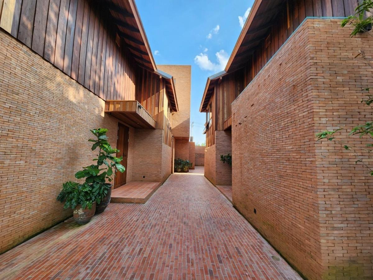 Athita The Hidden Court Chiang Saen Boutique Hotel Sha Plus Certified チェンライ エクステリア 写真